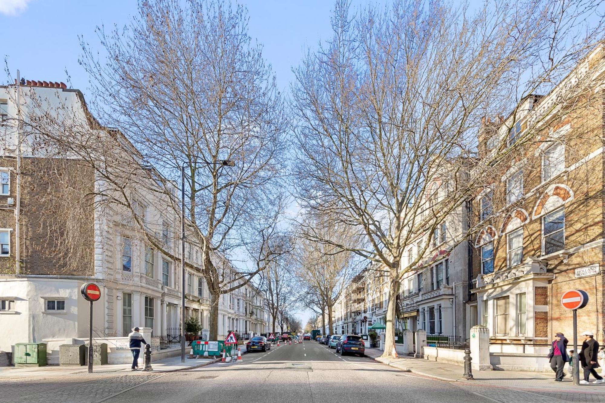 Newly Renovated Kensington 2 Bedroom Apartment With Balcony Near Harrods Sleeps 6, 2 Min Walk From Station London Exterior photo